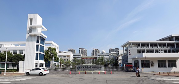 西交大苏州附中：现代范儿的“森林高中”