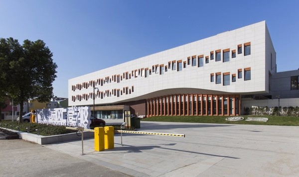 仁爱学校改扩建完工 爱与关怀奏响“生命乐章”