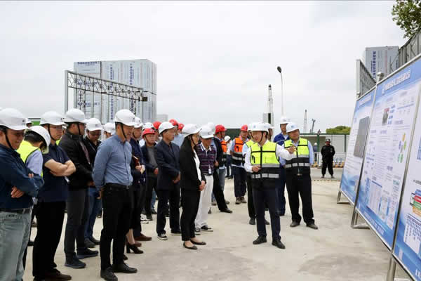 城市重建金鸡湖隧道项目建设领导小组会议召开