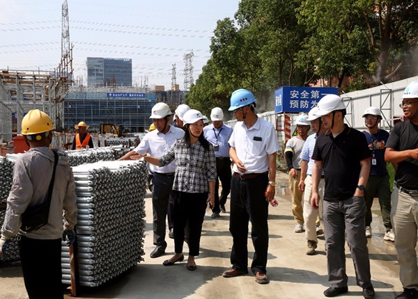 城市重建组织安全生产月专项巡查