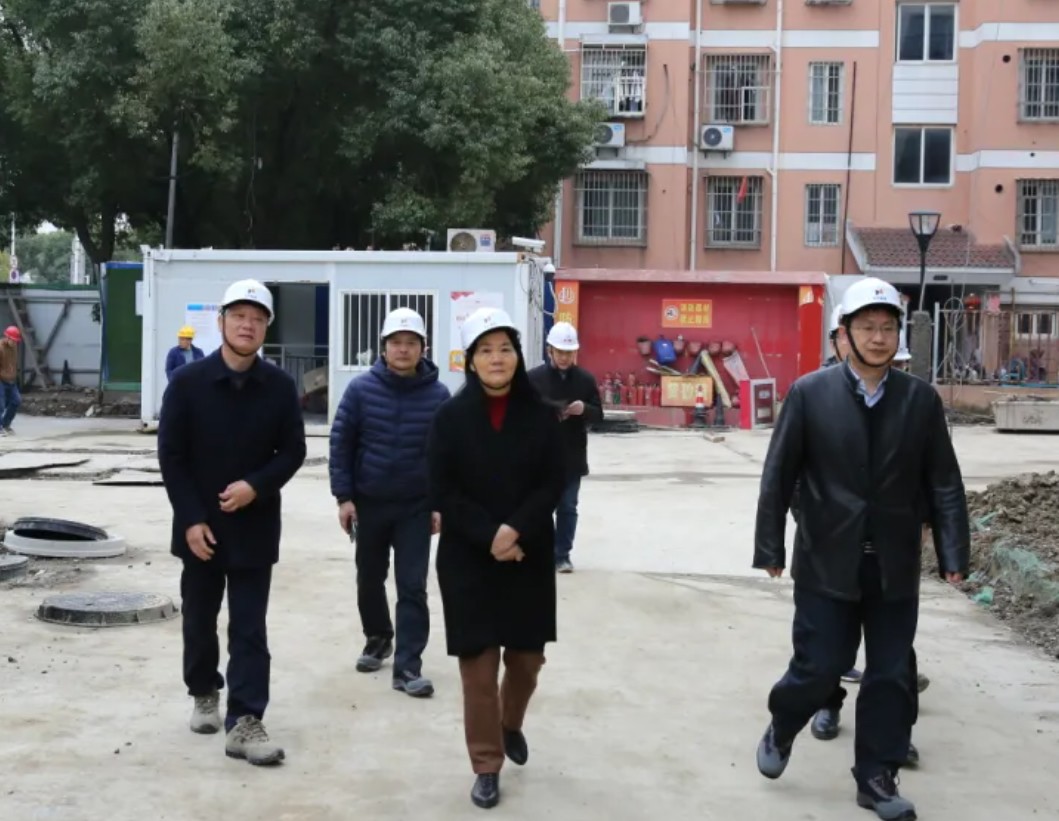 全力筑牢安全发展防线 城市重建开展“四不两直”安全检查