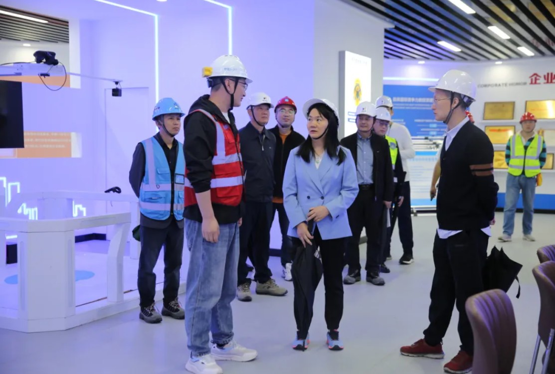城市重建开展五一节前“四不两直”安全检查