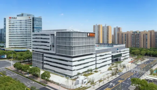 重建第100座校舍工程交付