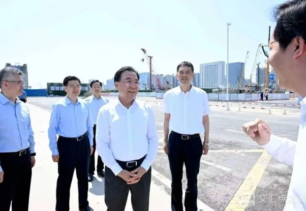 省委书记信长星调研阳澄数谷核心启动区南岸新地