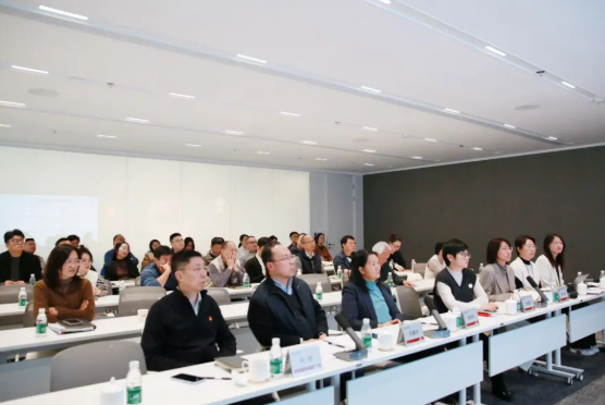 重建公司开展“金鸡湖讲堂・青年说”暨年轻干部述职述廉述学活动