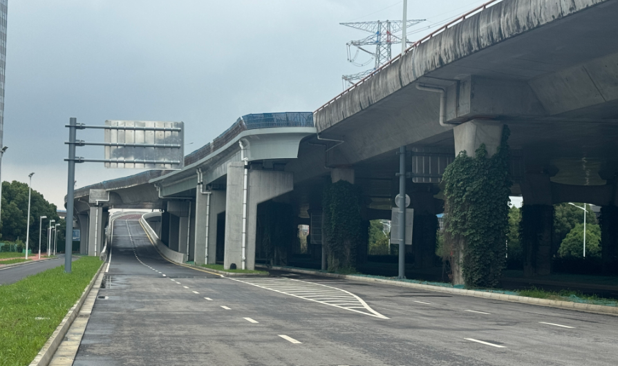 《姑苏晚报》：创苑路下匝道通车